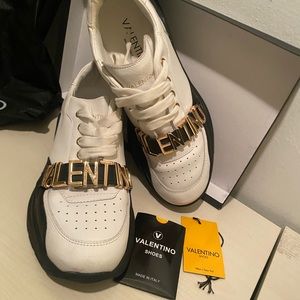 Valentino Sneakers - HOT ITEM!!!!! made in Italy
